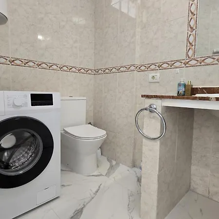 In Parque Cattleya, Playa De Americas Appartement