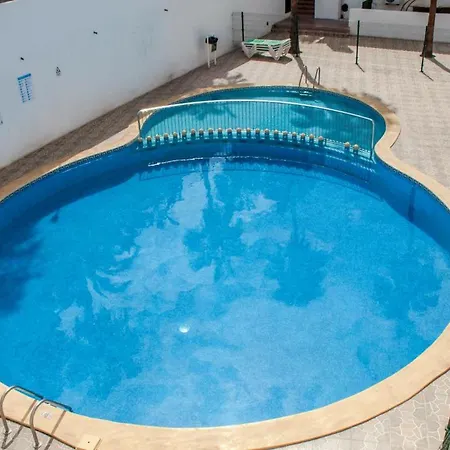 In Parque Cattleya, Playa De Americas * Playa de las Américas