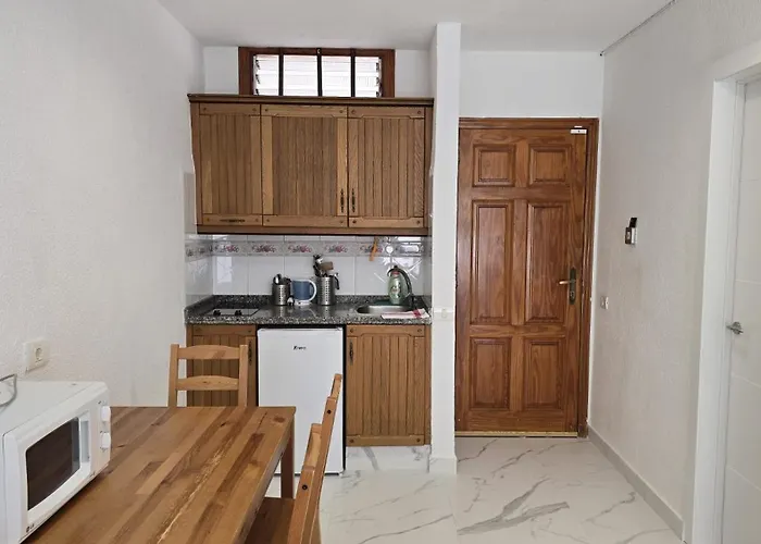 Apartman In Parque Cattleya, Playa De Americas *