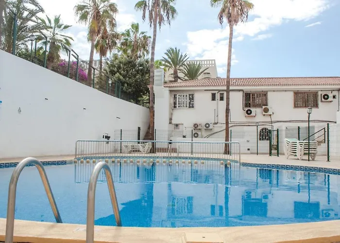 In Parque Cattleya, Playa De Americas * Playa de las Américas