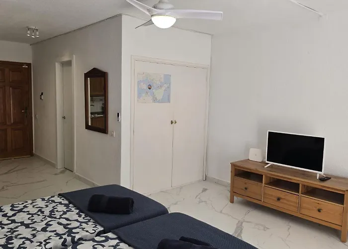 In Parque Cattleya, Playa De Americas Playa de las Americas (Tenerife)