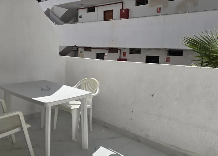 In Parque Cattleya, Playa De Americas Apartamento *