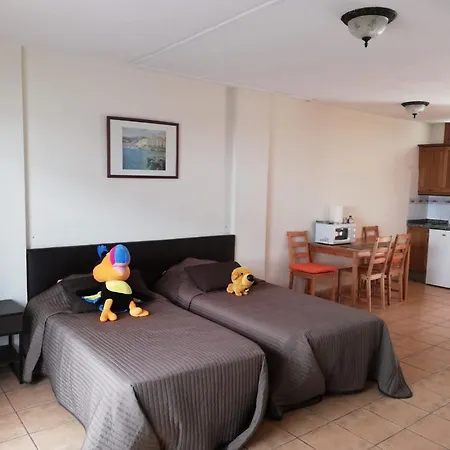 Apartment In Parque Cattleya, Playa De Americas